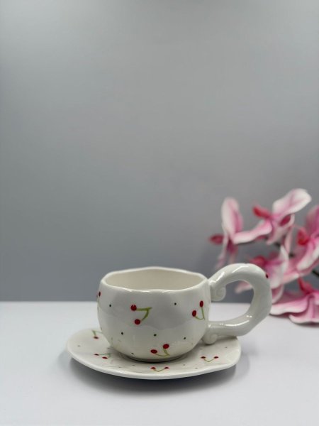 مج كرز احمر