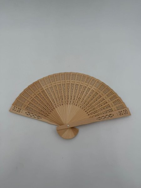 مراوح خشب توزيعات