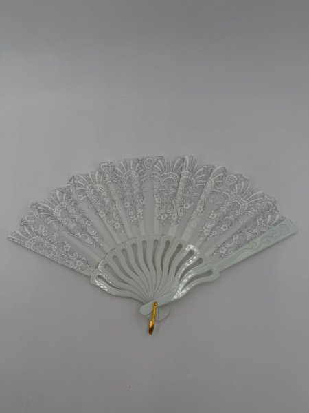 مراوح بلاستك توزيعات