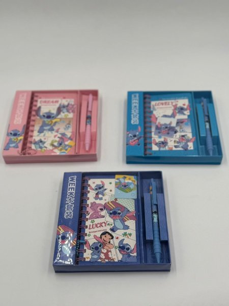 دفتر مع قلم ستتش